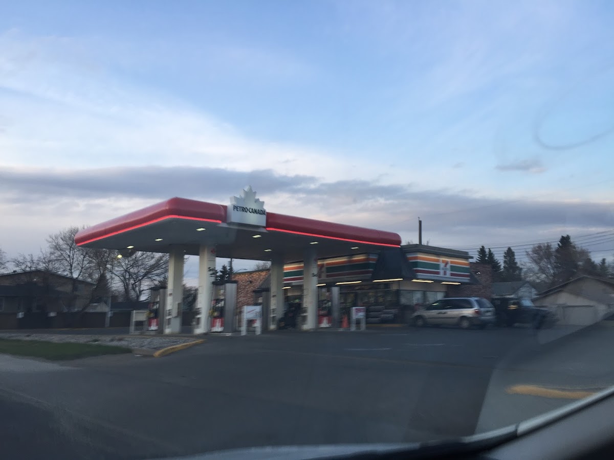 7-Eleven 12707 - 127 Street