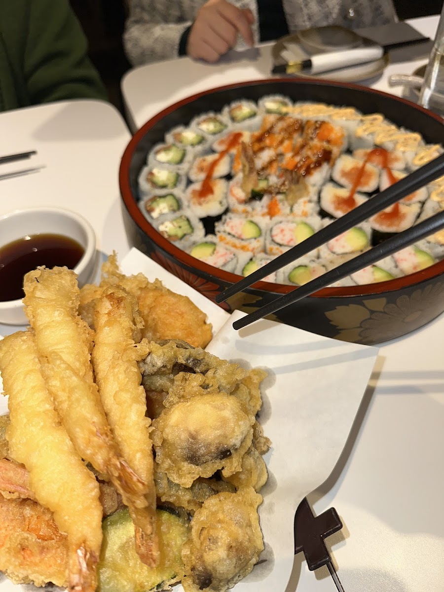 Akindo Sushi Bistro