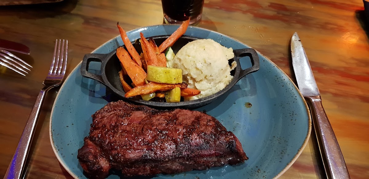 All-American Bar And Grille
