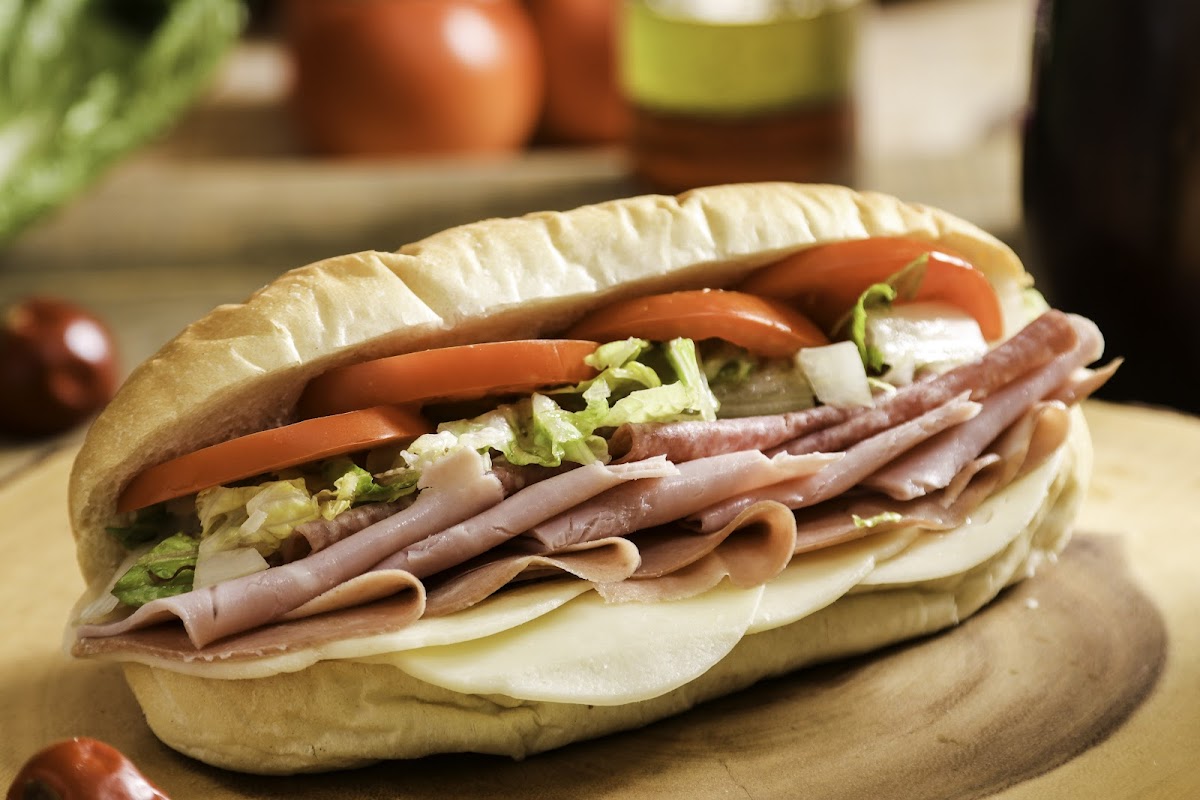 Ameci Pizza & Pasta - Santa Clarita