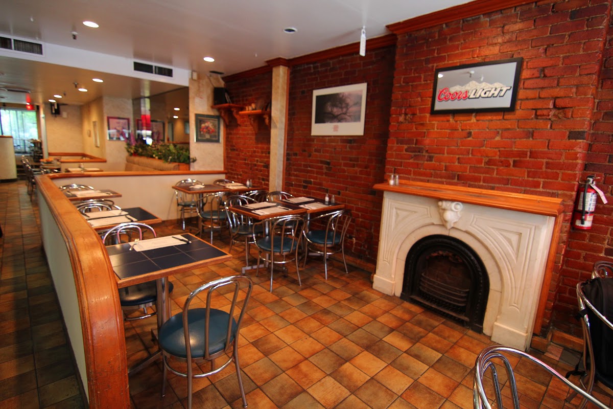 Angela Pizzeria & Restaurant