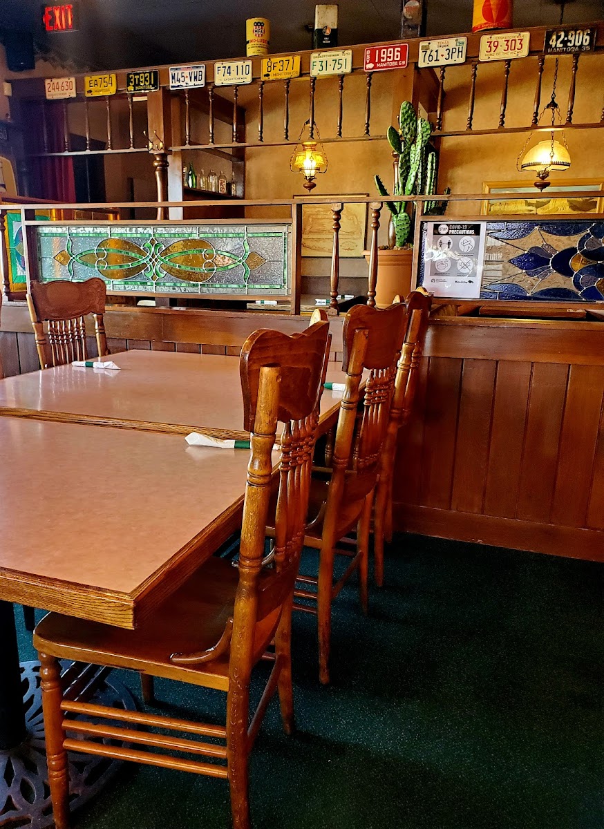 Big Guy's Ranch & Saloon