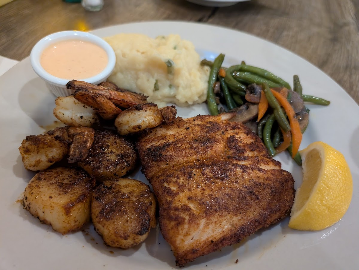Blue Seafood & Spirits