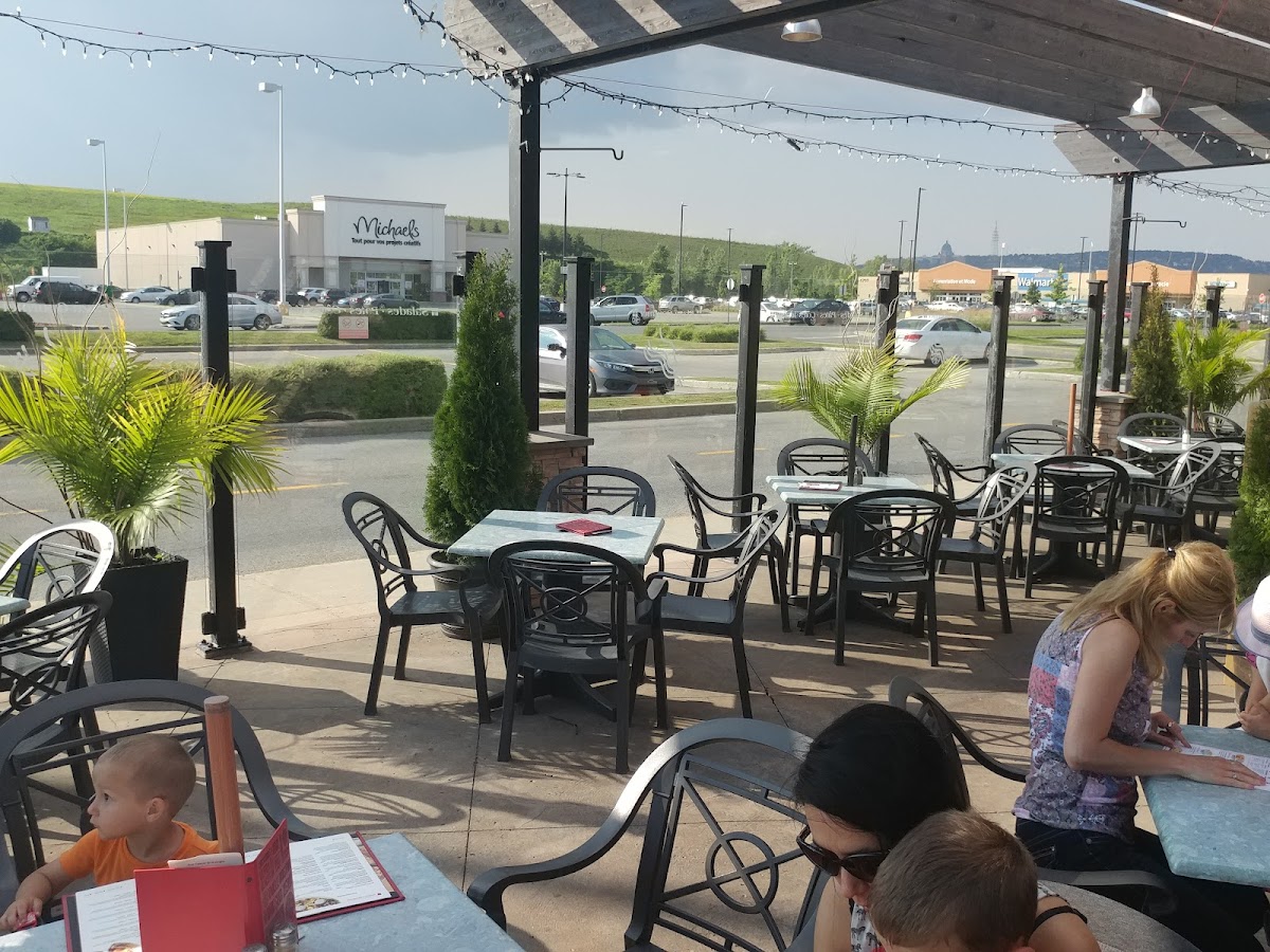 Boston Pizza 6857 Boulevard Newman