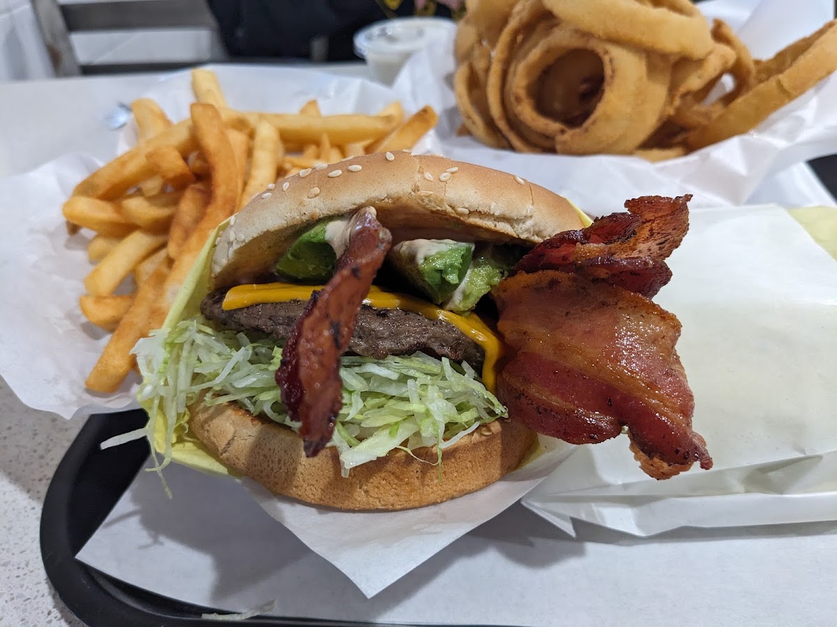 Burger Basket Corona