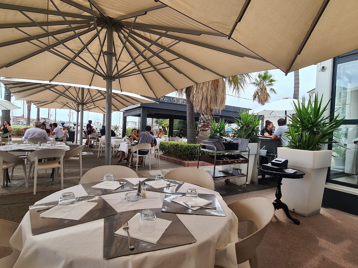 Cafe Del Mare