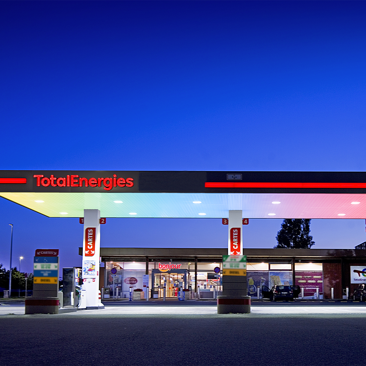 Carrefour TotalEnergies - Saint Priest 72