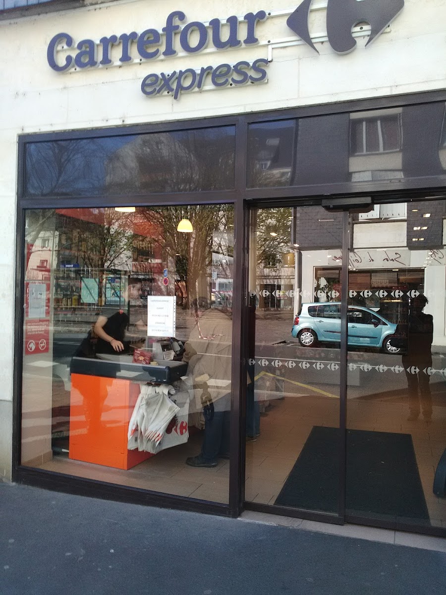 Carrefour - Tours Victoire 1