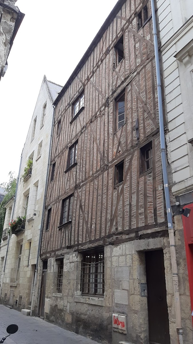 Carrefour - Tours Victoire 1