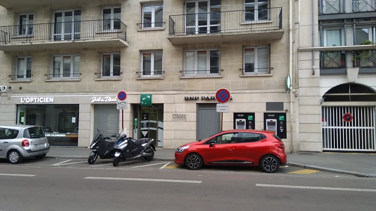 Carrefour- Versailles Etats Généraux 41-43 