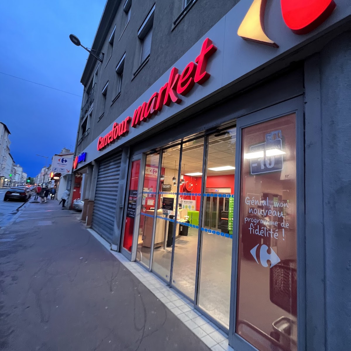 Carrefour XL - Market Frères Lumière