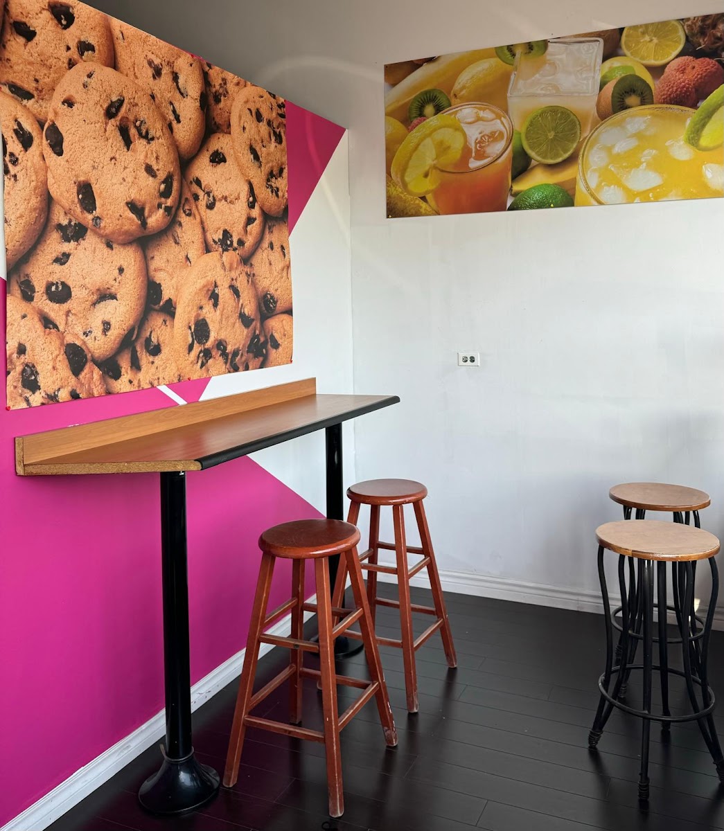 Cookies N Cupcakes Nugget Ave