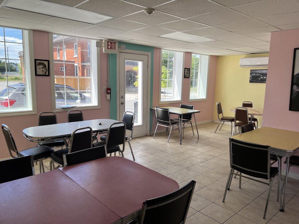 Cosmo's Diner