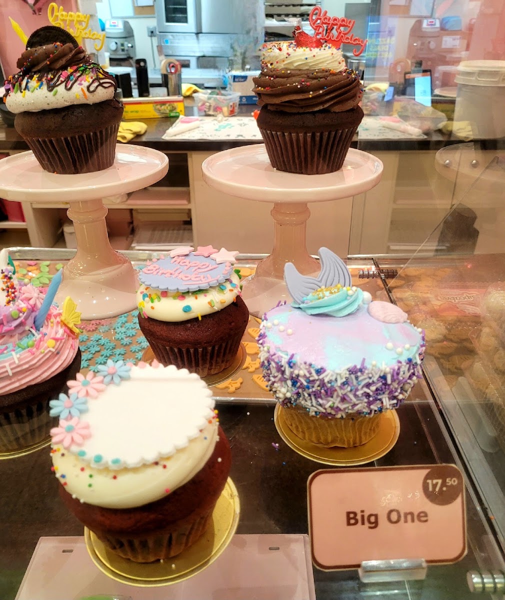 Cupcakes at Metrotown