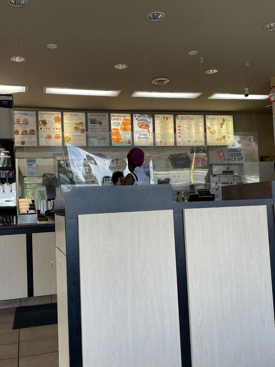 Dairy Queen 401 McArthur Ave