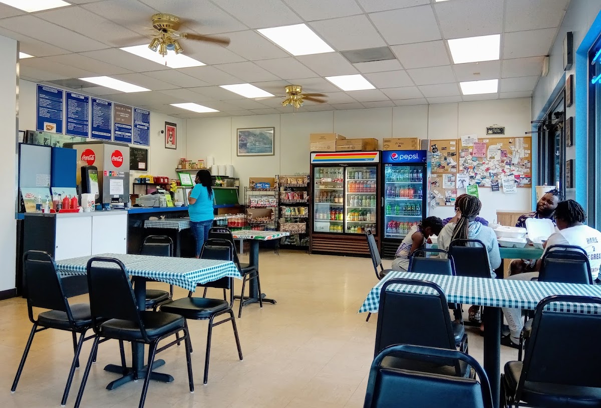 Dave's Seafood & Subs