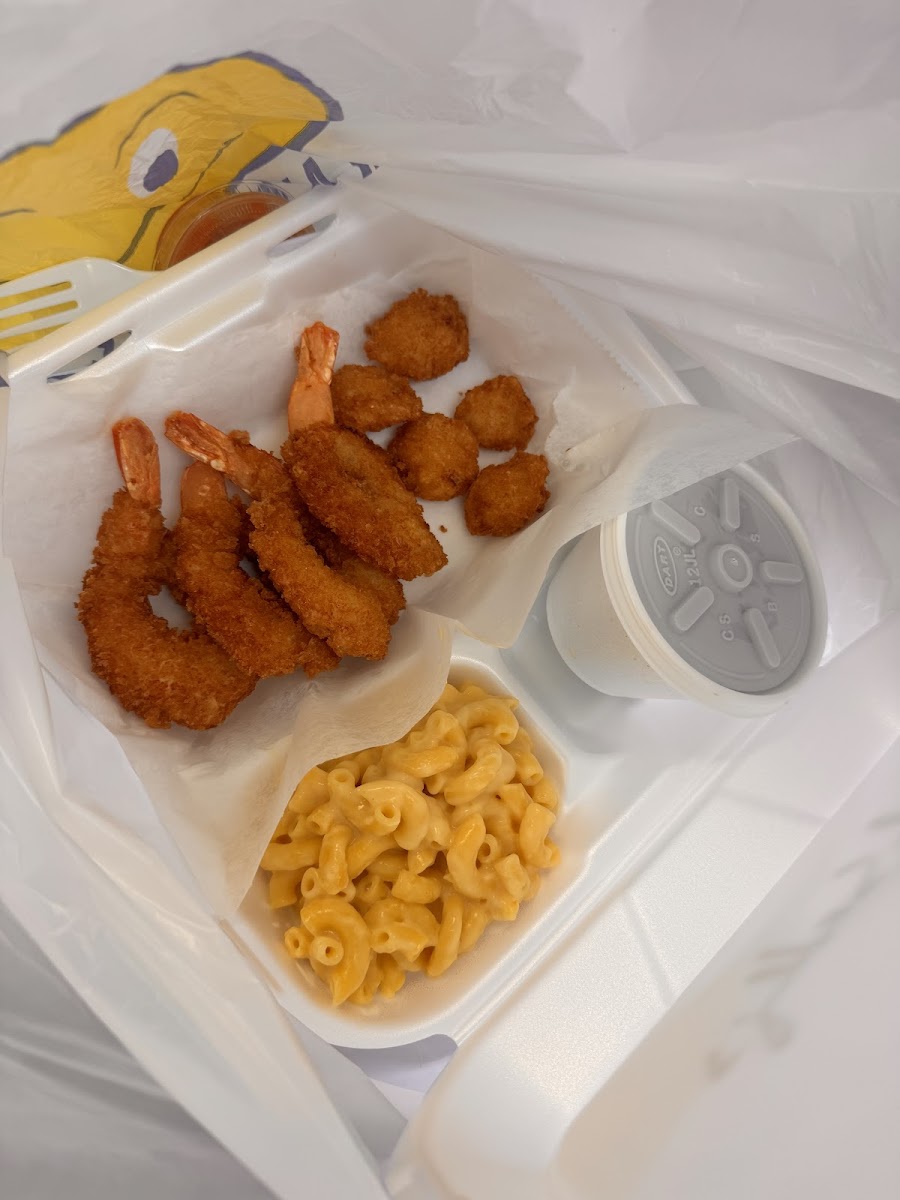 Dave's Seafood & Subs