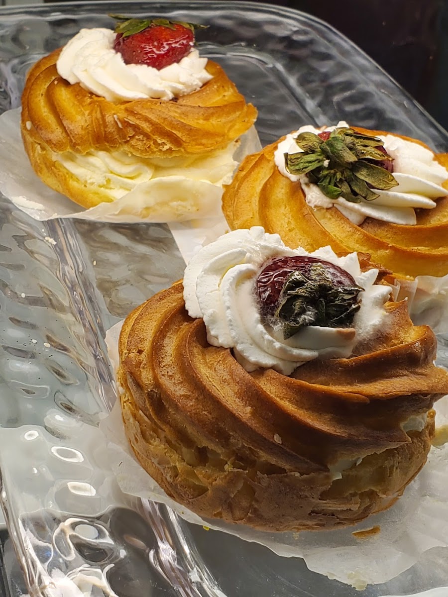 Denj Pastry