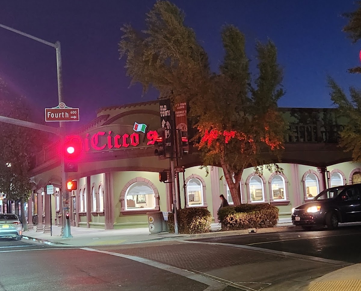 DiCicco’s Old Town Clovis