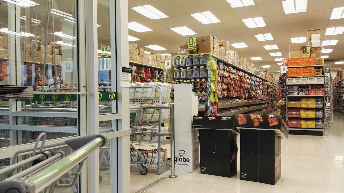 Dollarama University Plaza