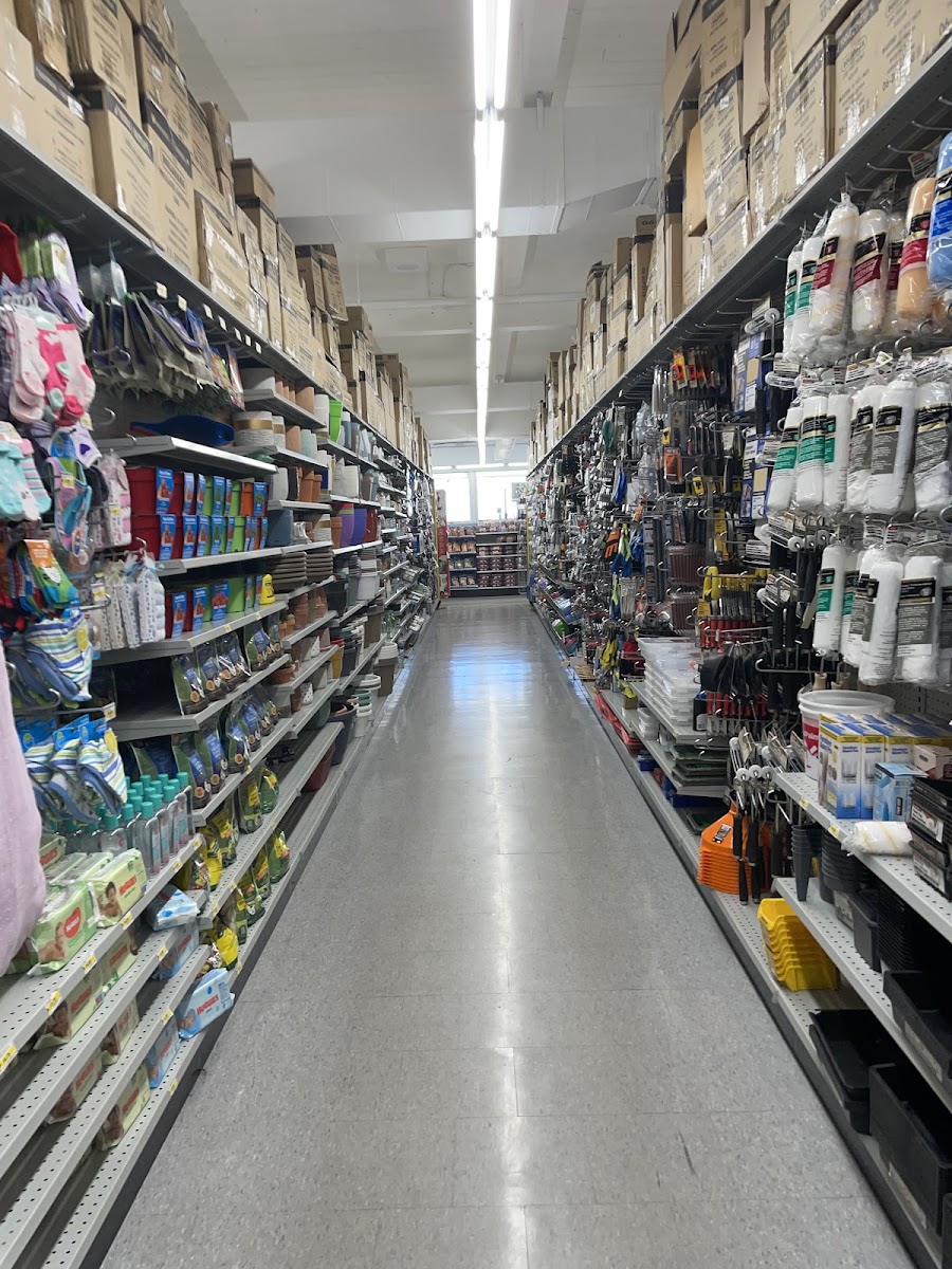 Dollarama Vernon