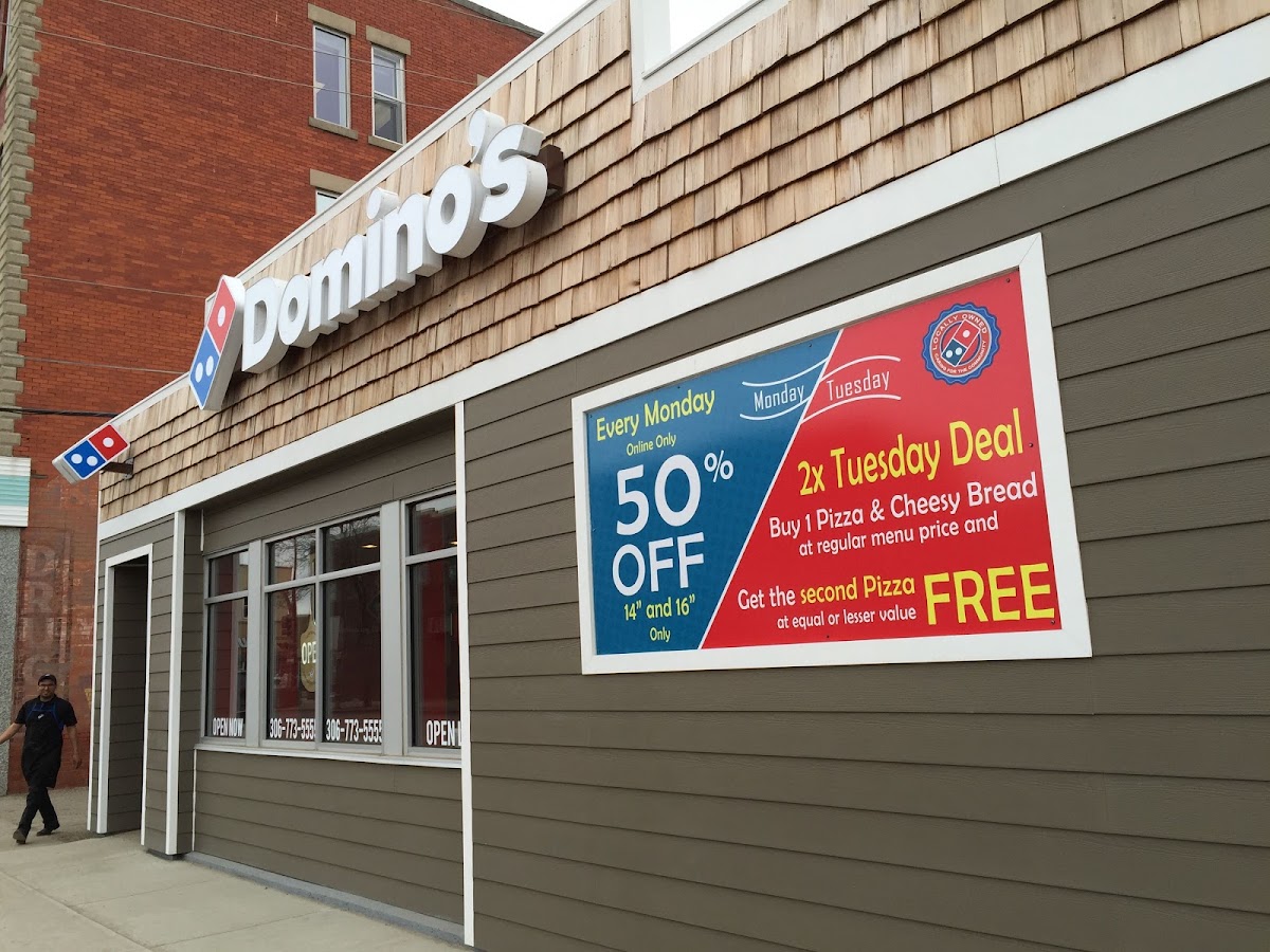 Domino's Pizza 40 Cheadle Street West