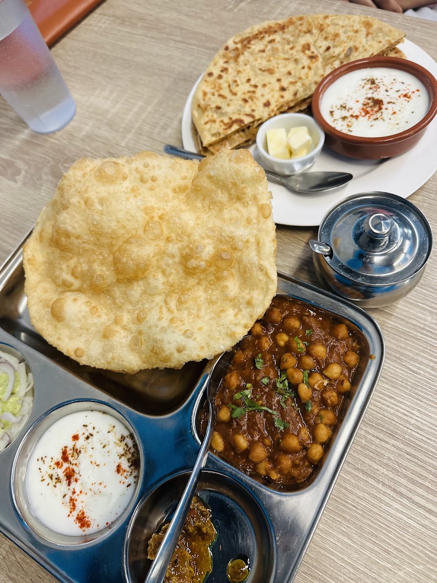 Dynamic Duo House Of Naan AND Curry