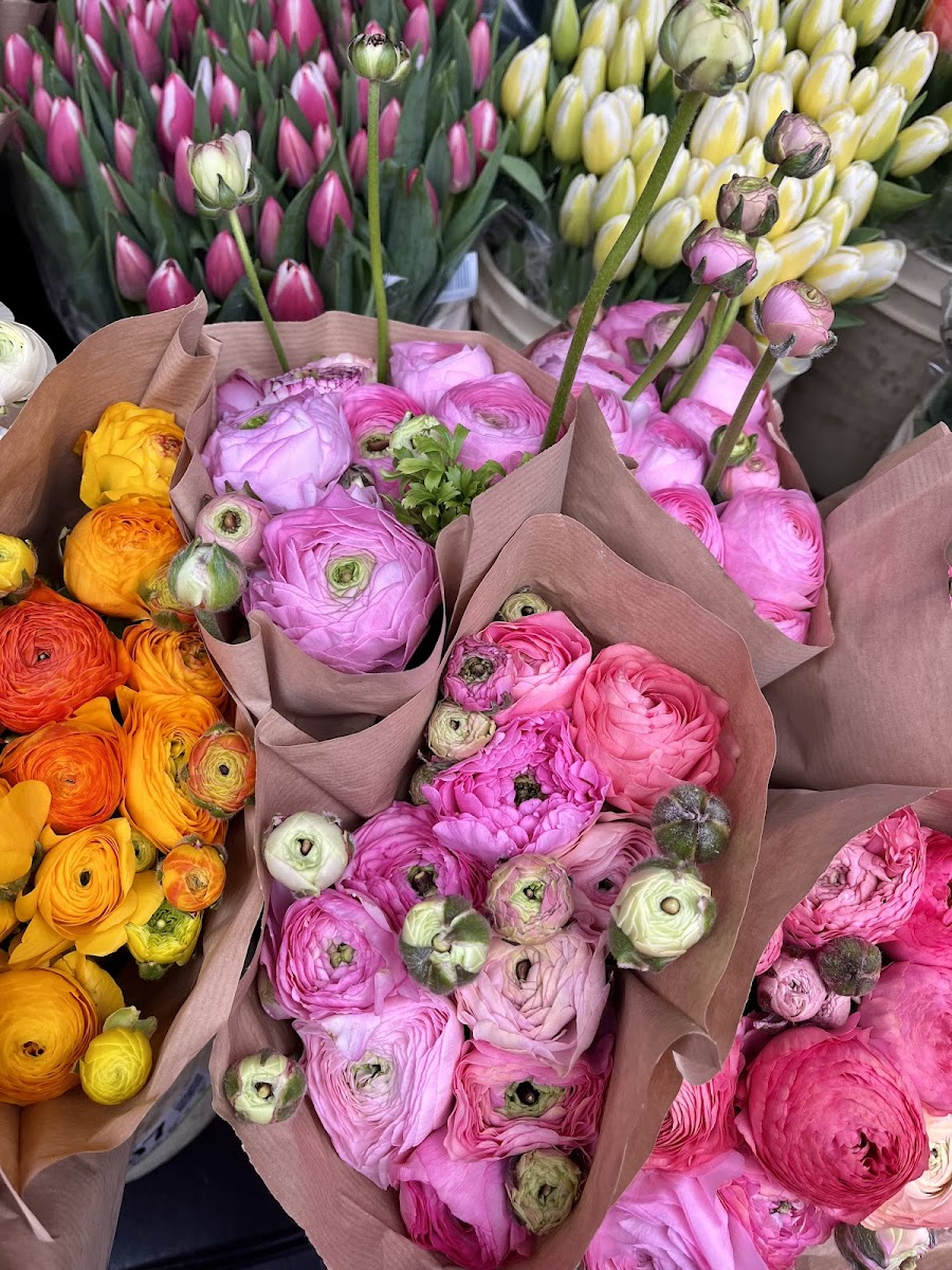 Farm to Table Market Downtown