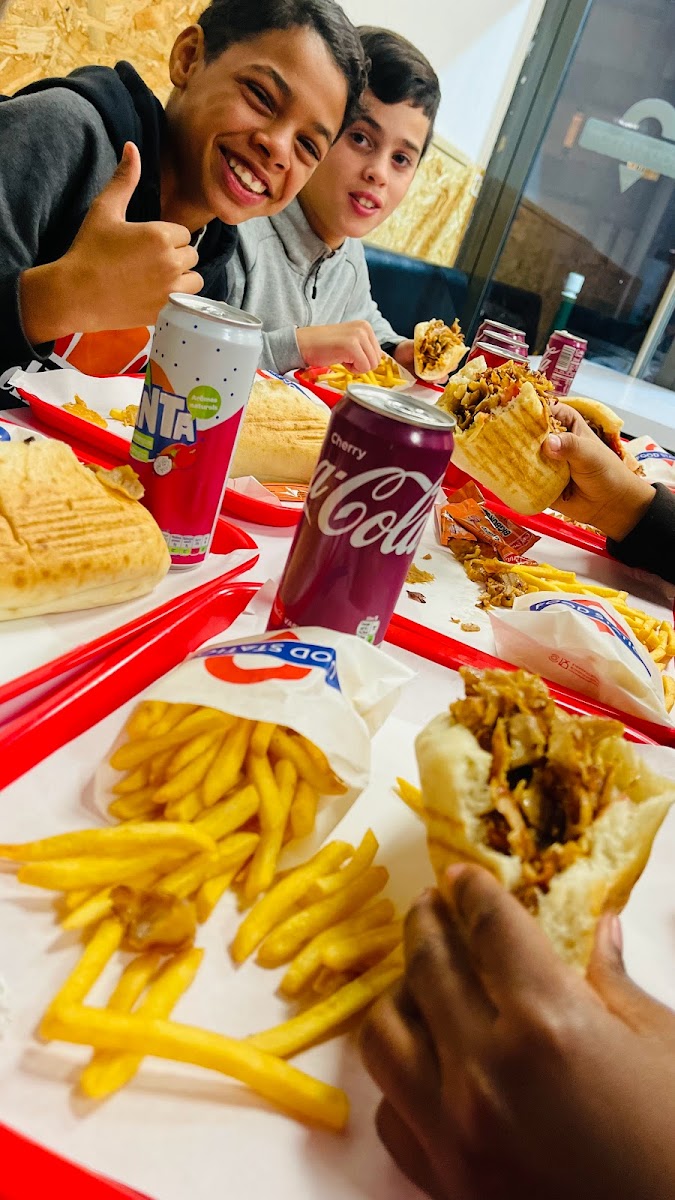 Food station