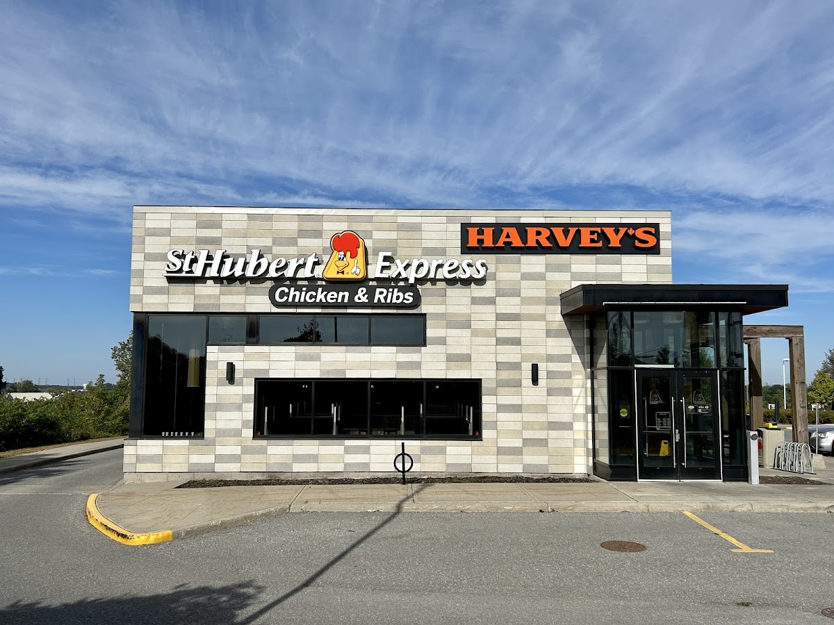 Harvey's 4010 Promenade Riverside
