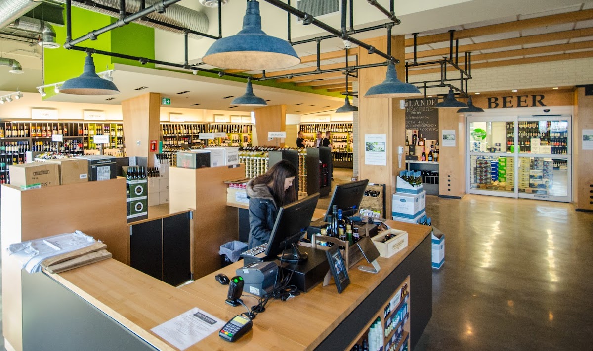 Highlander Wine & Spirits Coopers Crossing