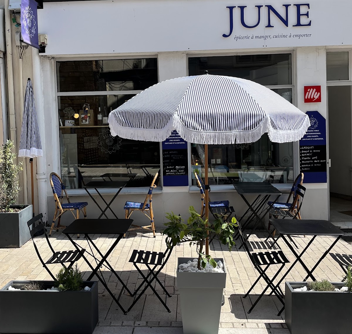 June Epicerie Caffe