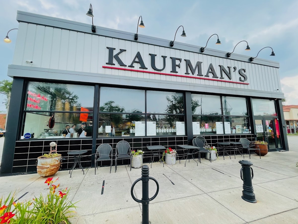 Kaufman's Bagel & Delicatessen