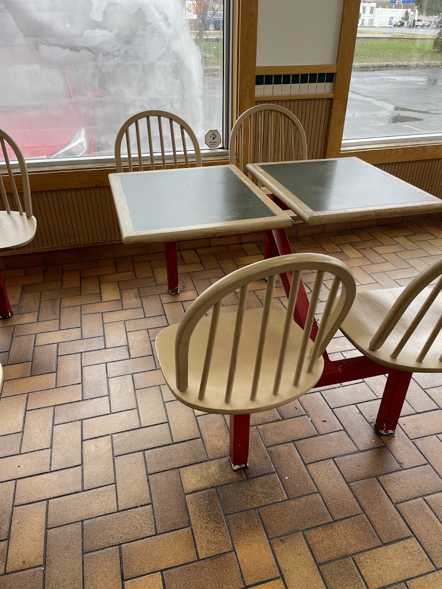 KFC Canada 1245 Brookdale Avenue