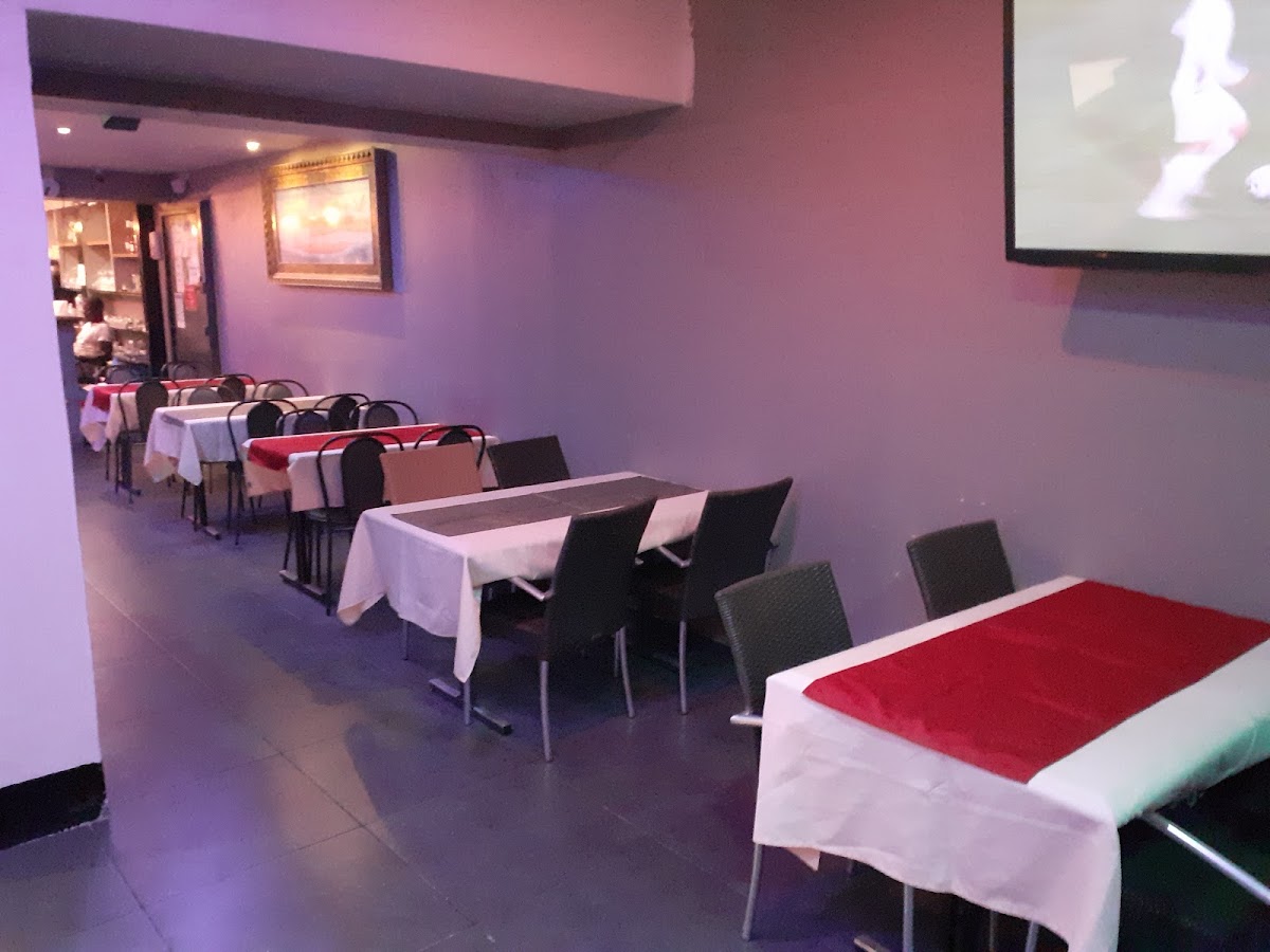 La Pirogue Lounge
