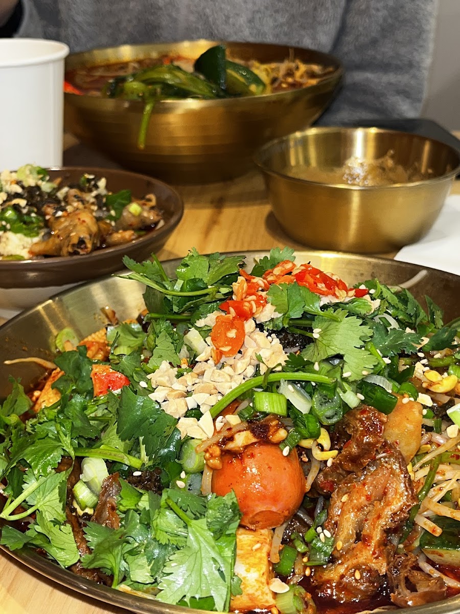 LALA Spicy Lab 辣辣老成都红油冒菜 Downtown