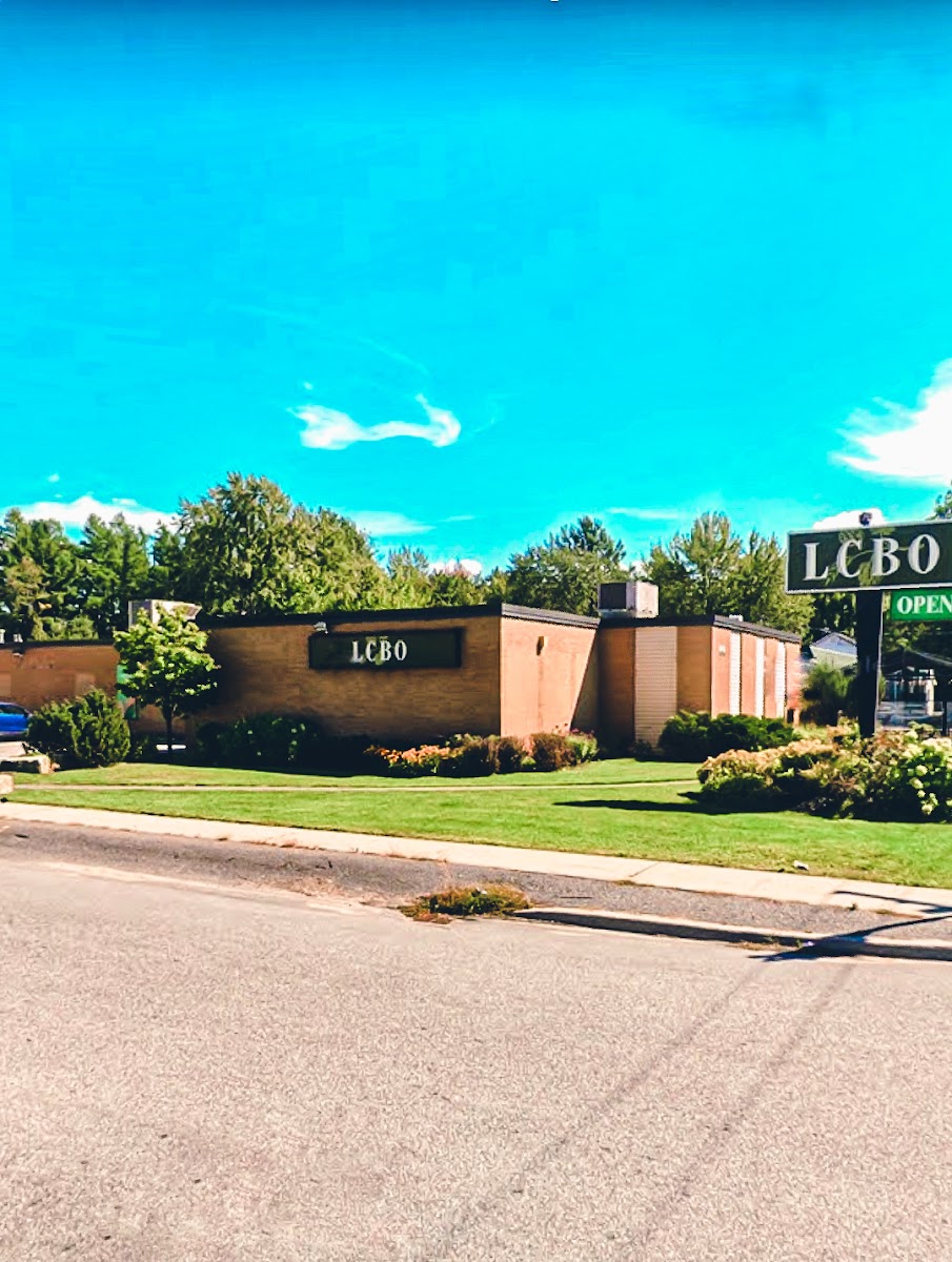 LCBO 536 Lakeshore Drive
