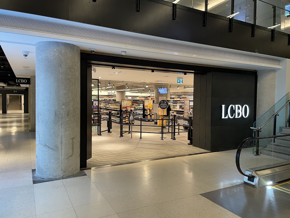 LCBO 65 Front St W