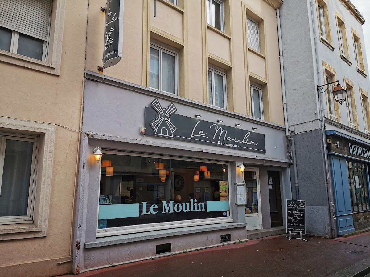 Le Moulin Tour Carree
