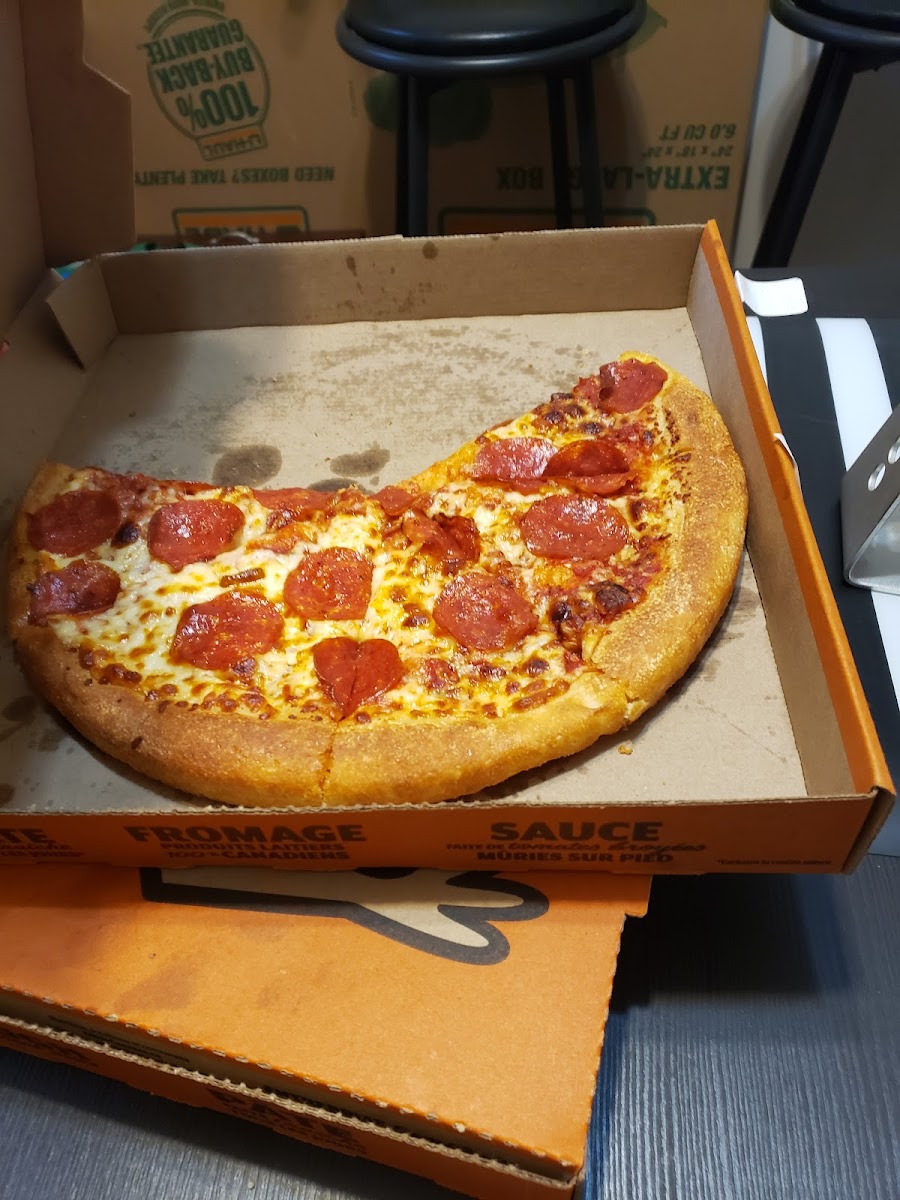 Little Caesars 146 Columbia Blvd.