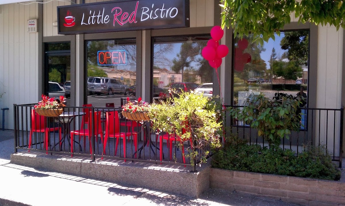 Little RED Bistro