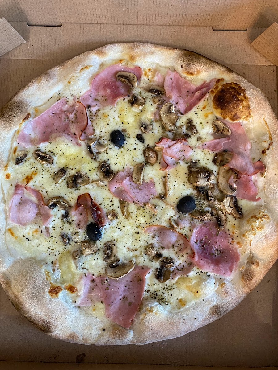 Mama Pizza