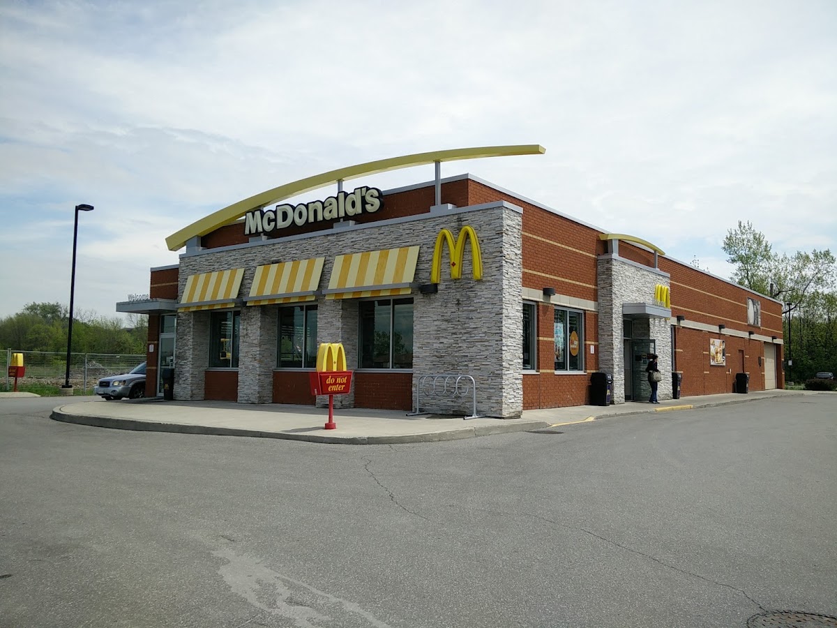 McDonald's 18 Monogram Place