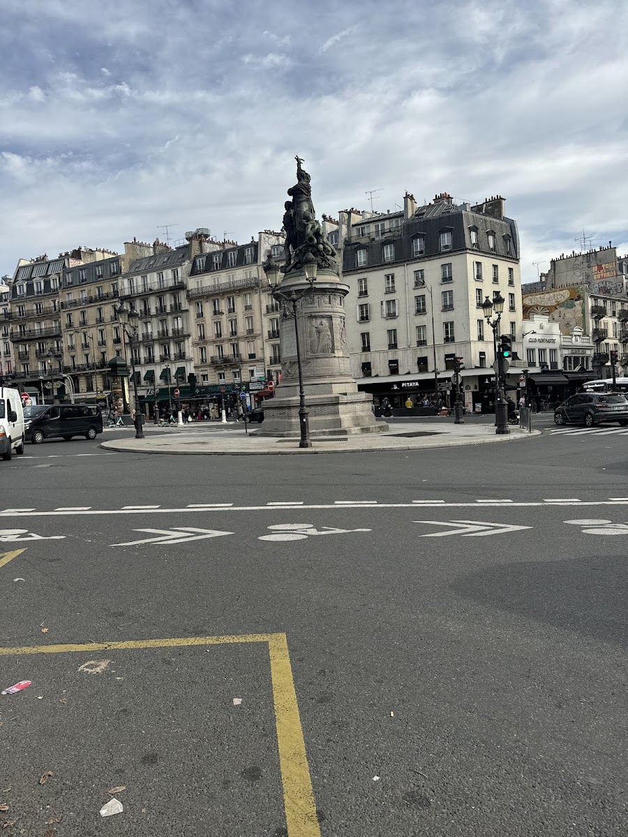 McDonald's® Paris Place De Clichy