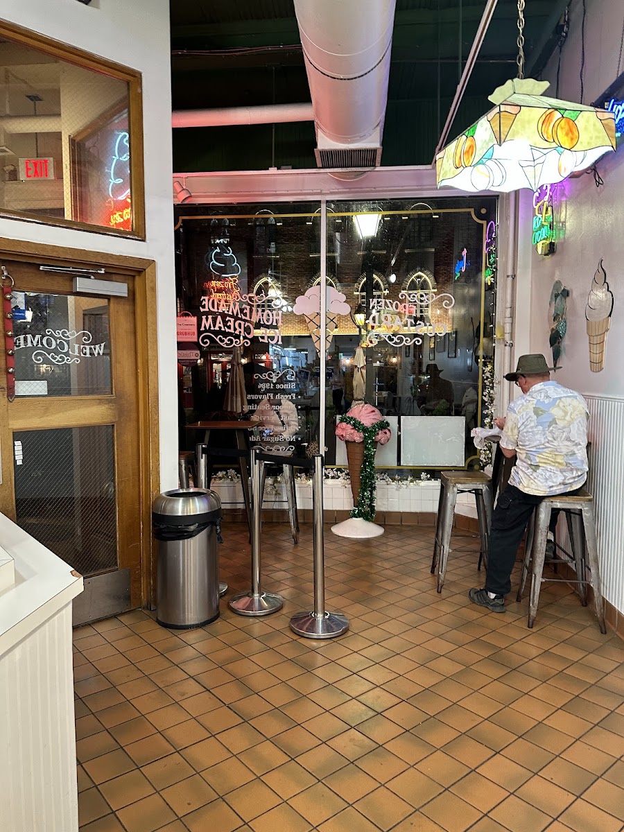 Mia's Italian Kitchen