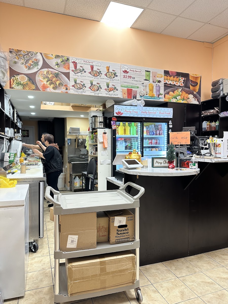 Mika Vegan Sushi Markham