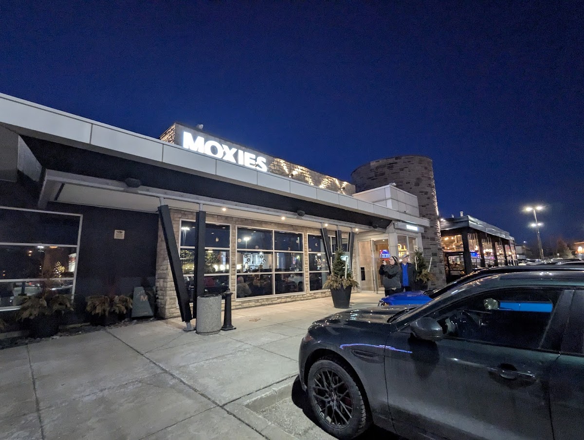 MOXIES Beavercreek