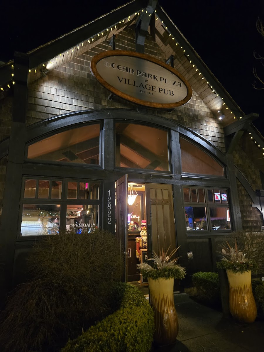Ocean Park Pizza & Village Pub