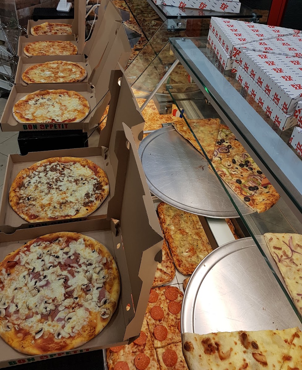 Pizz and Slice