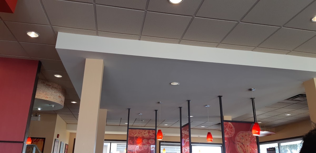 Pizza Hut 1770 Huron Church Road